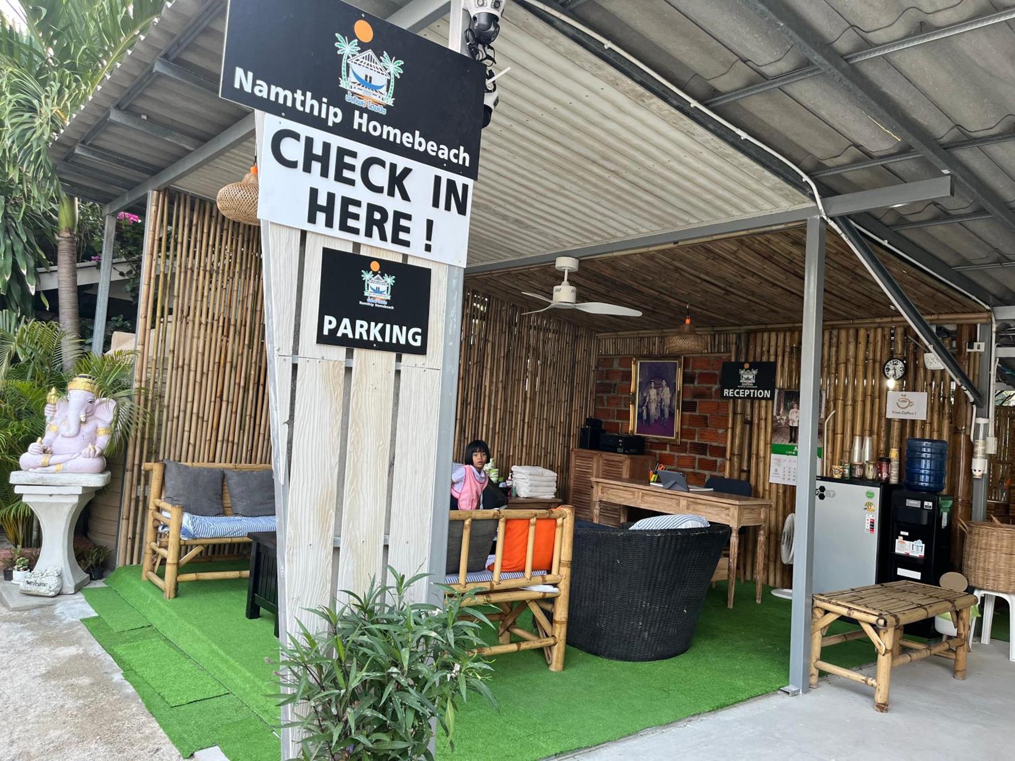 Namthip Homebeach Baan Tai Exterior photo